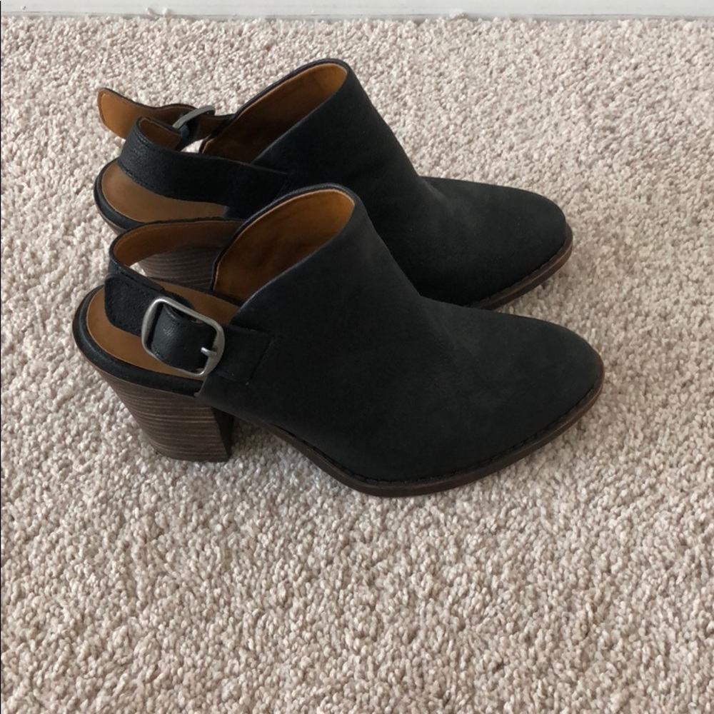 WORN ONCE Lucky brand booties size 6.5